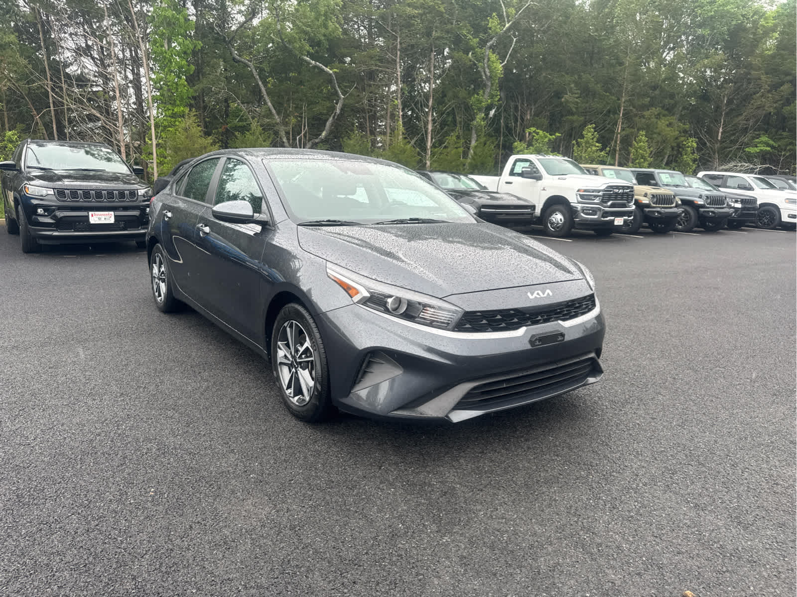 2023 Kia Forte LXS AT's photo