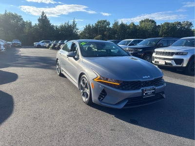 2022 Kia K5 EX
