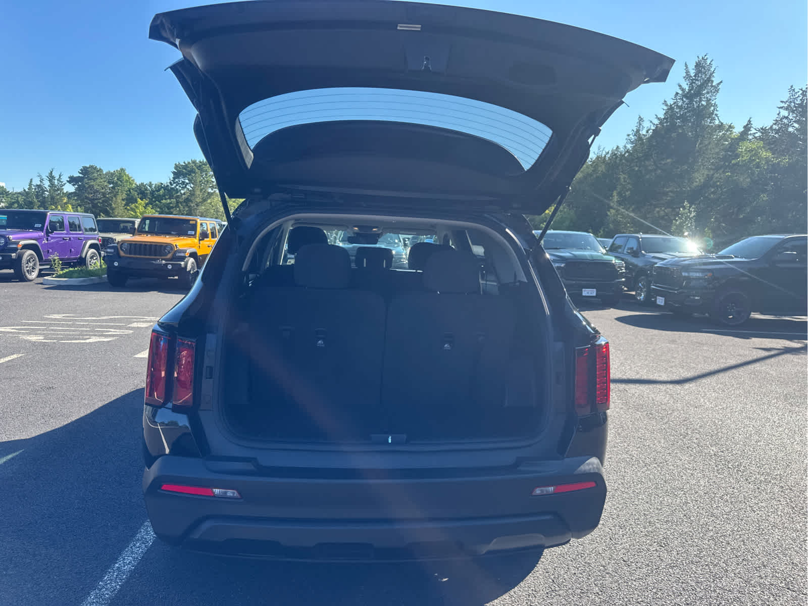 2023 Kia Sorento LX
