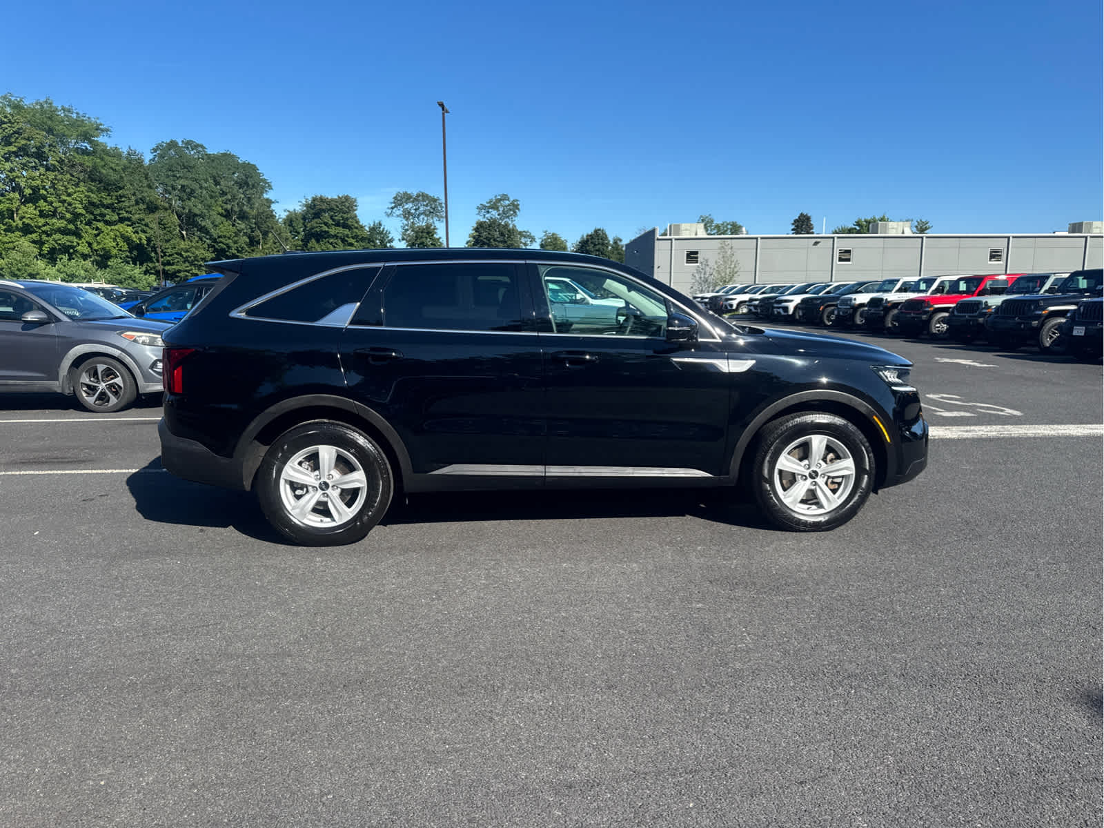 2023 Kia Sorento LX
