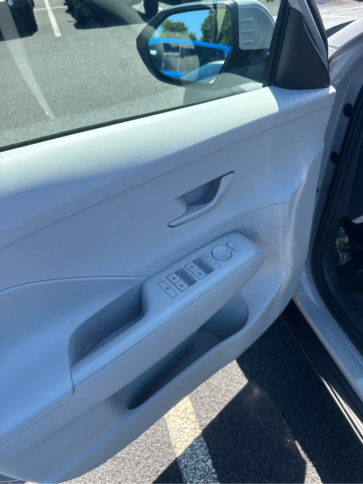 2024 Hyundai Kona SE