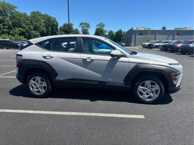 2024 Hyundai Kona SE
