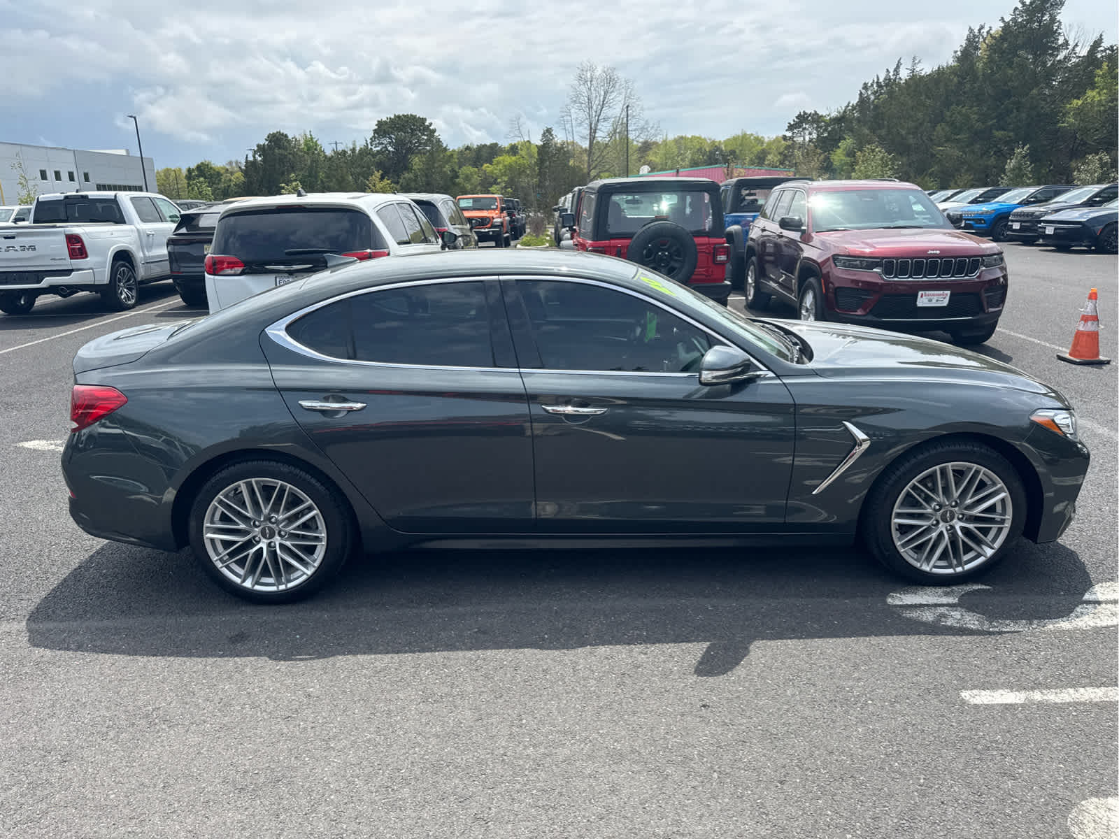 2020 Genesis G70 2.0T