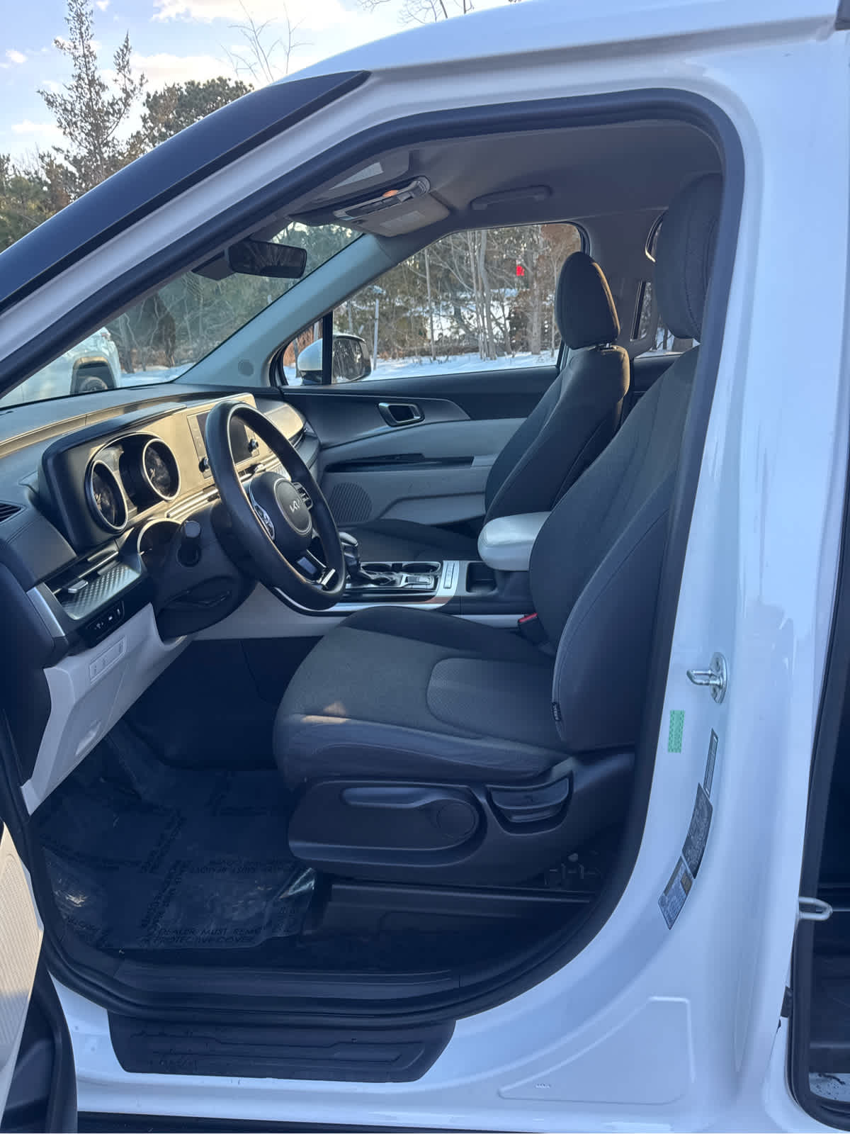 2022 Kia Carnival LX