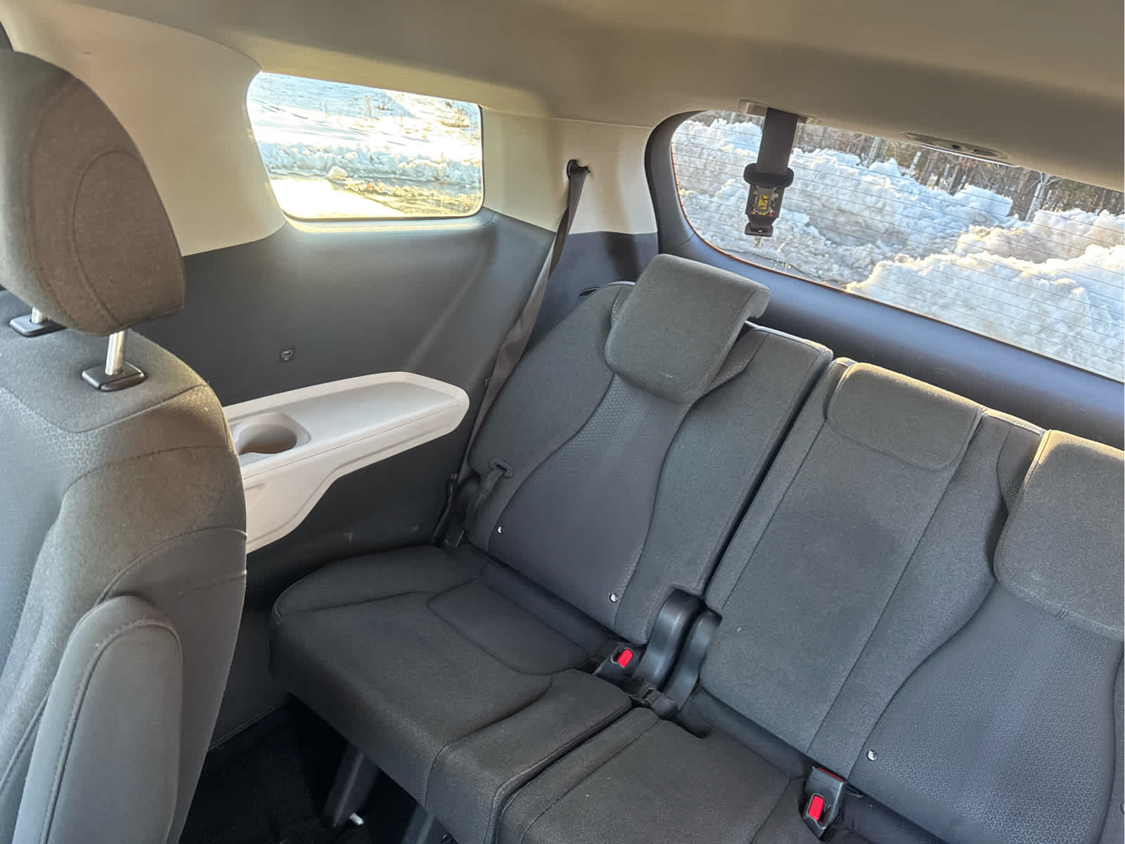 2022 Kia Carnival LX