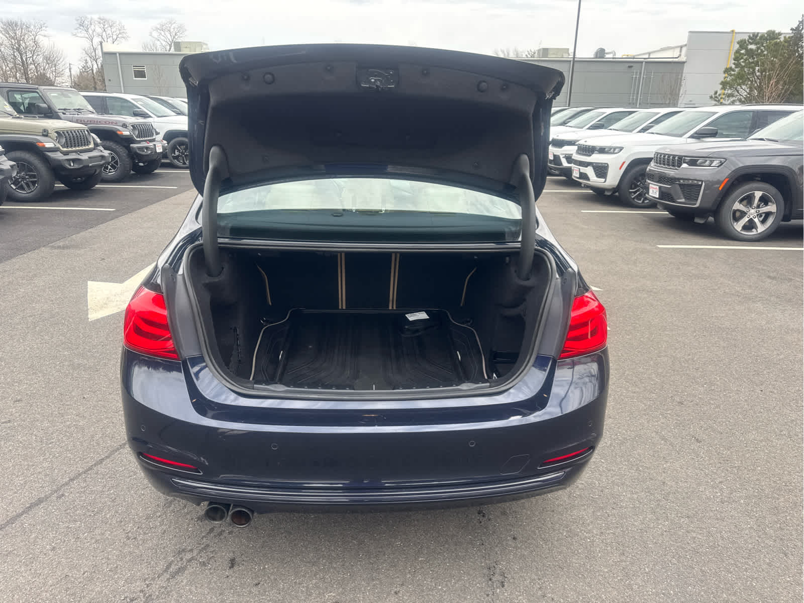 2017 BMW 3 Series 330i xDrive