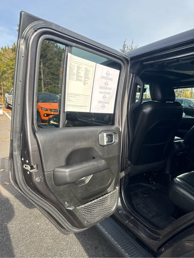 2022 Jeep Wrangler Unlimited Sahara Altitude