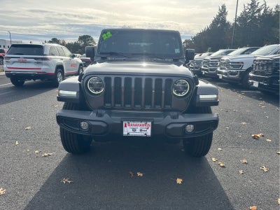2022 Jeep Wrangler Unlimited Sahara Altitude