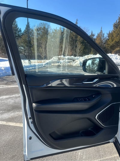 2022 Jeep Grand Cherokee Altitude