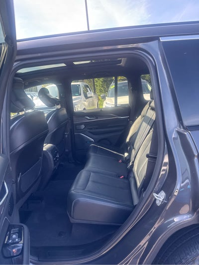2022 Jeep Grand Cherokee Overland