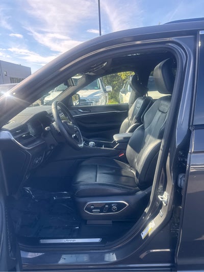 2022 Jeep Grand Cherokee Overland