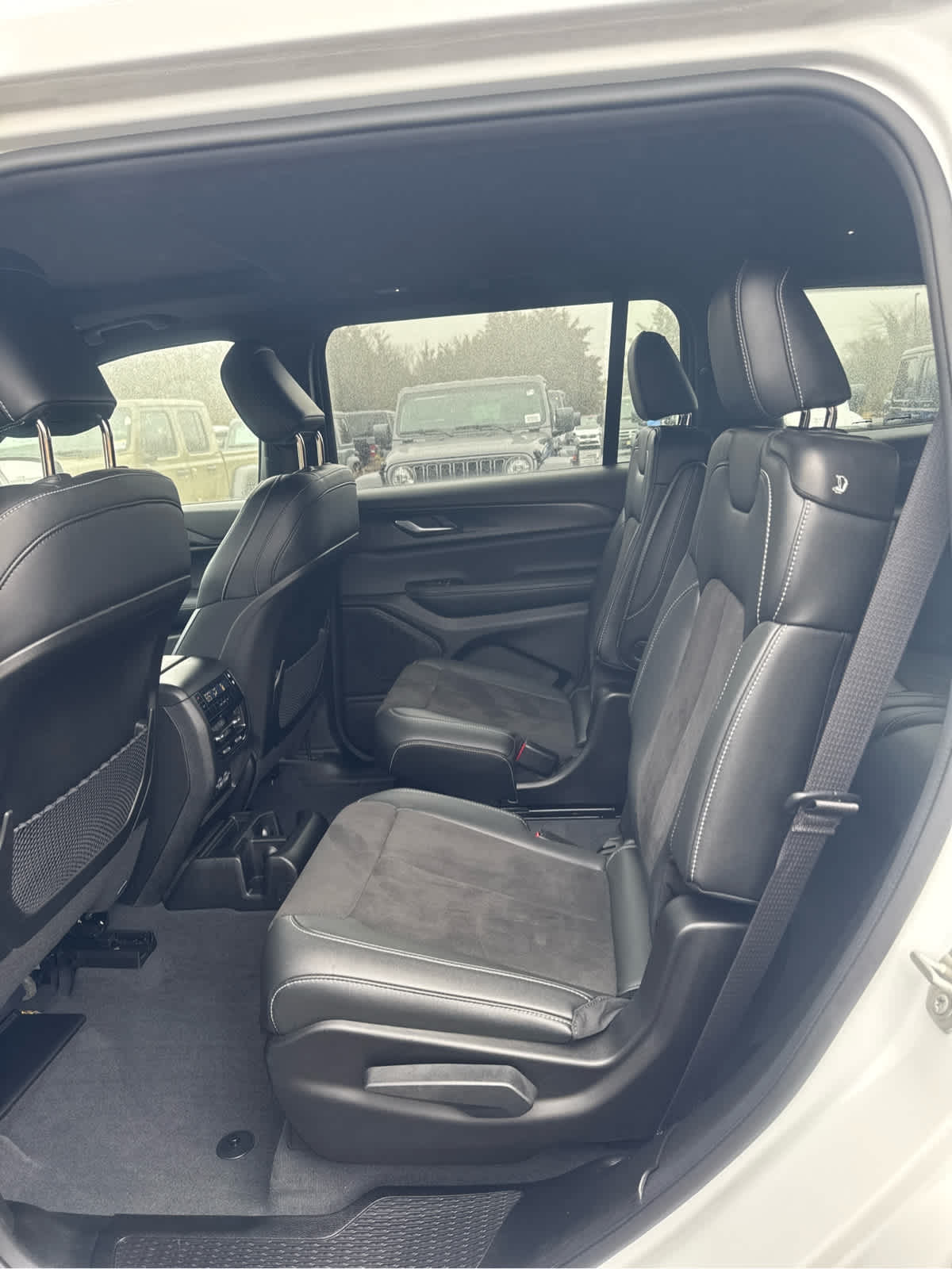 2023 Jeep Grand Cherokee L Altitude X