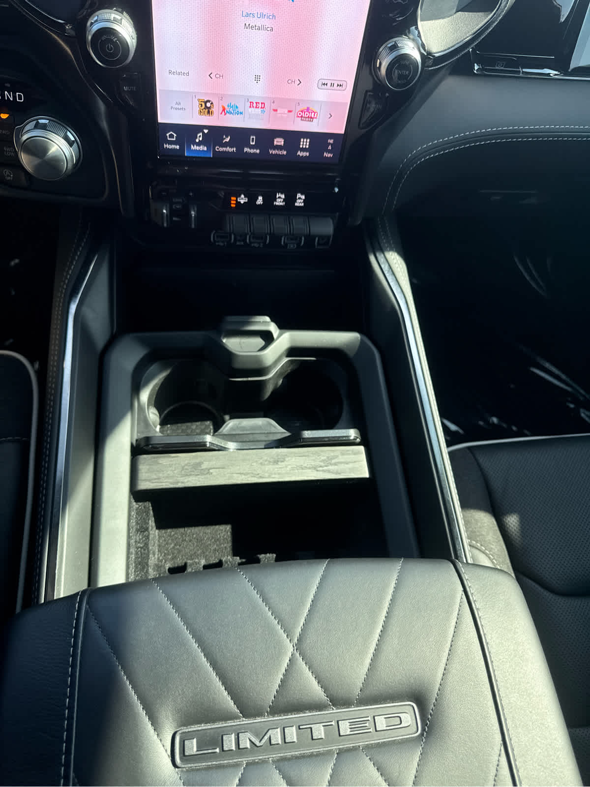 2025 RAM 1500 Limited