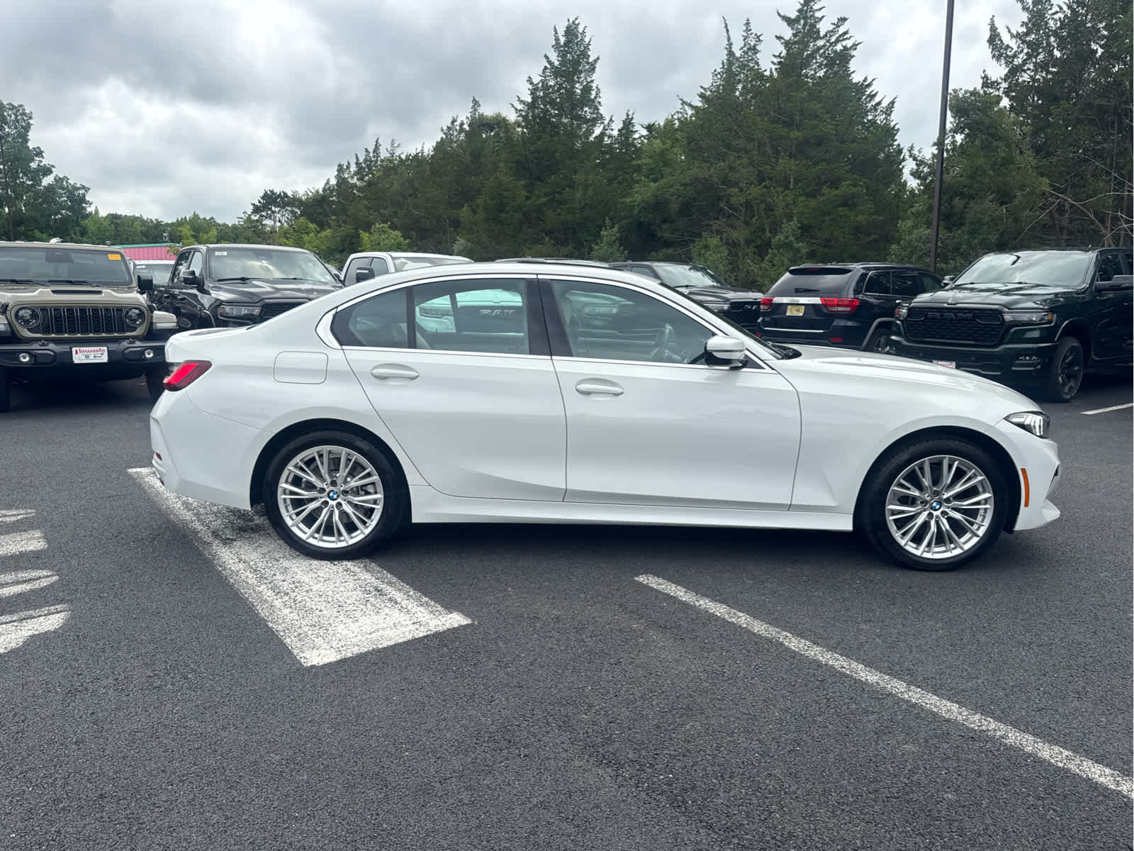 2024 BMW 330i xDrive 330i xDrive