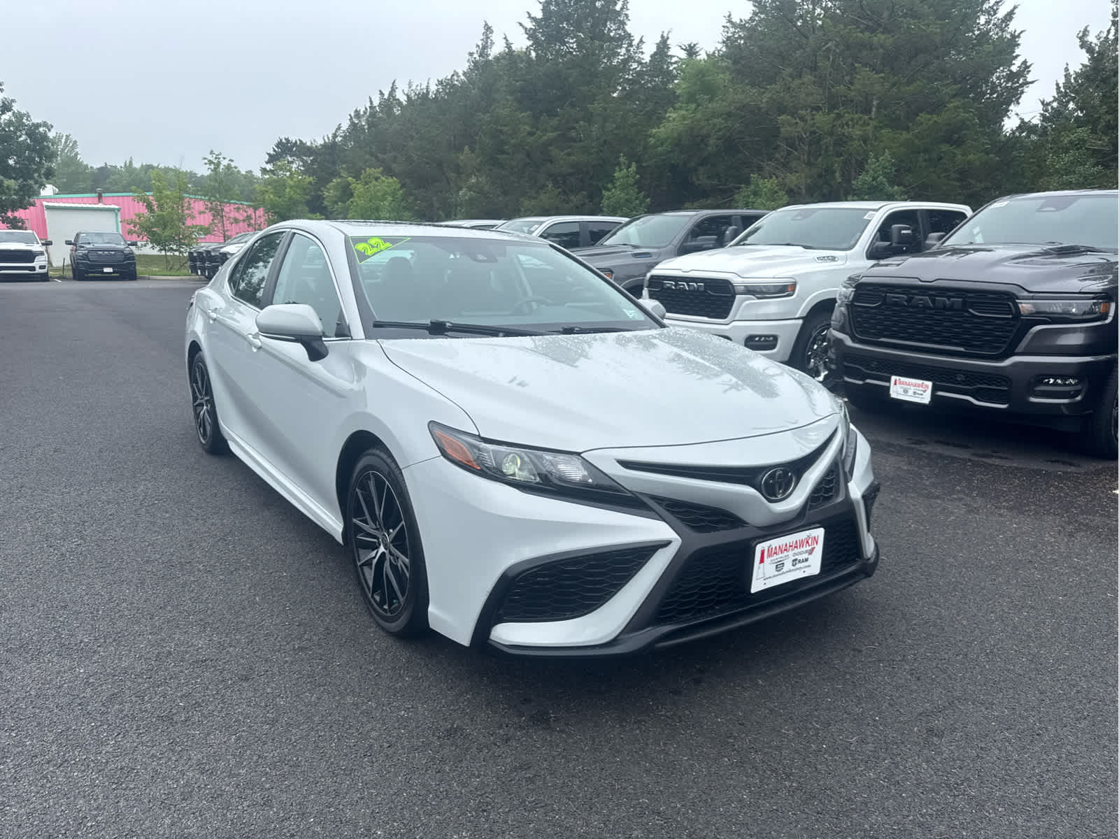2022 Toyota Camry SE