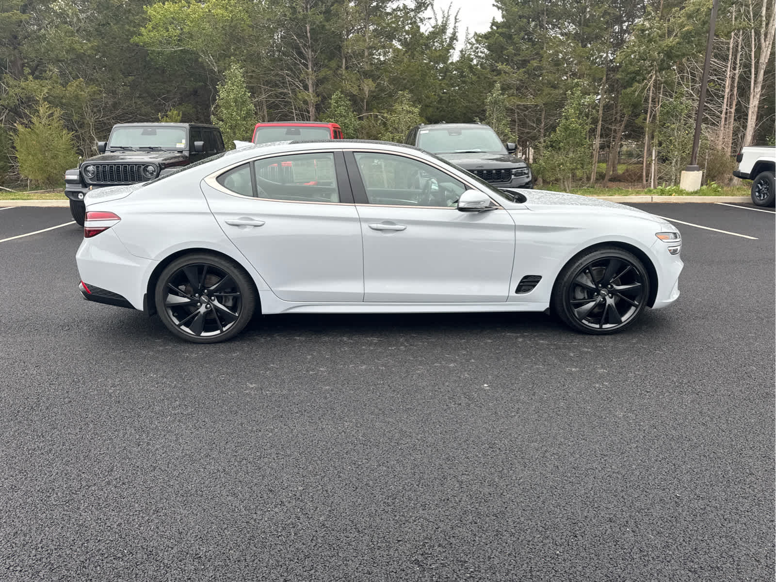 2023 Genesis G70 2.0T