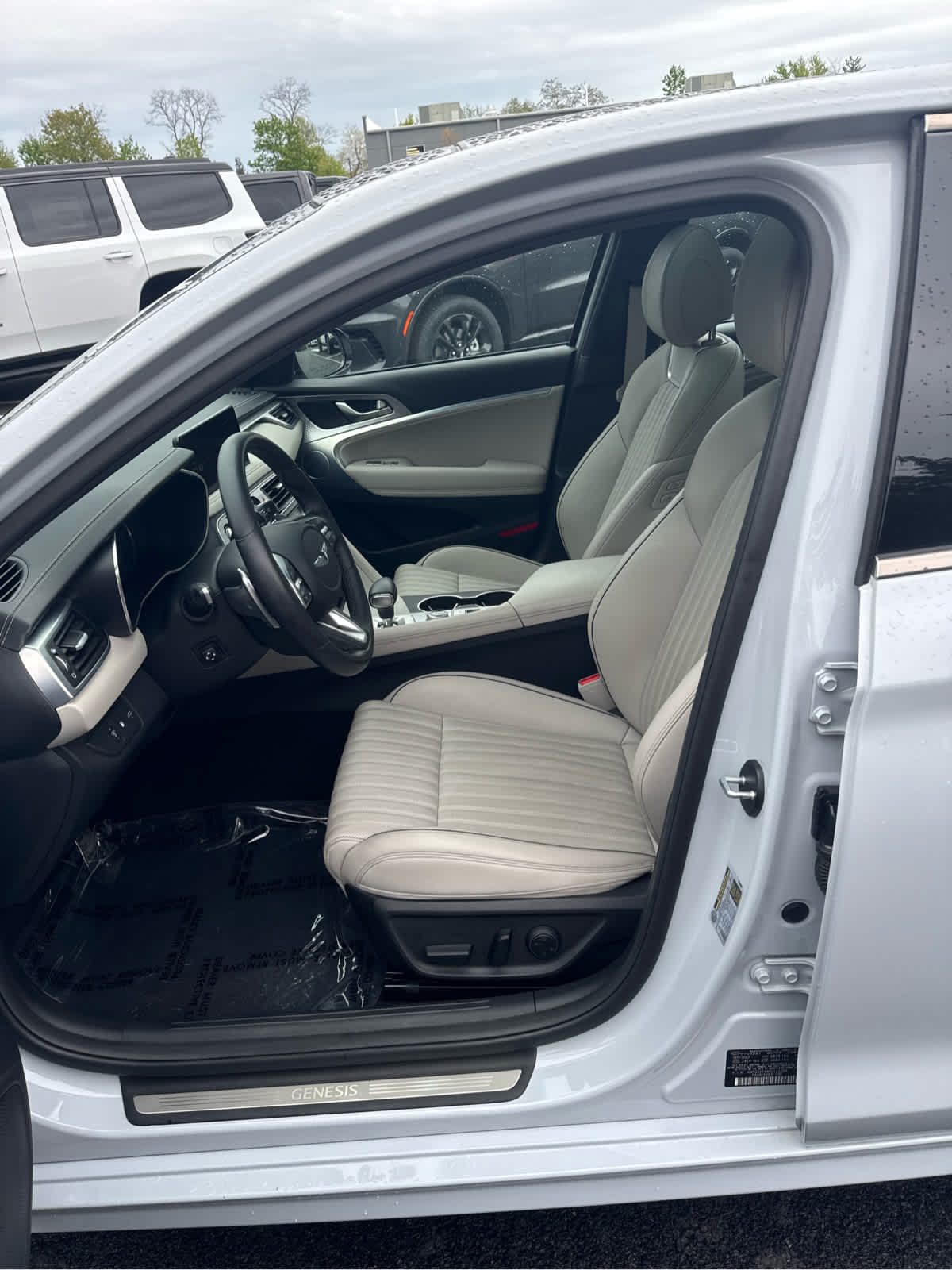 2023 Genesis G70 2.0T