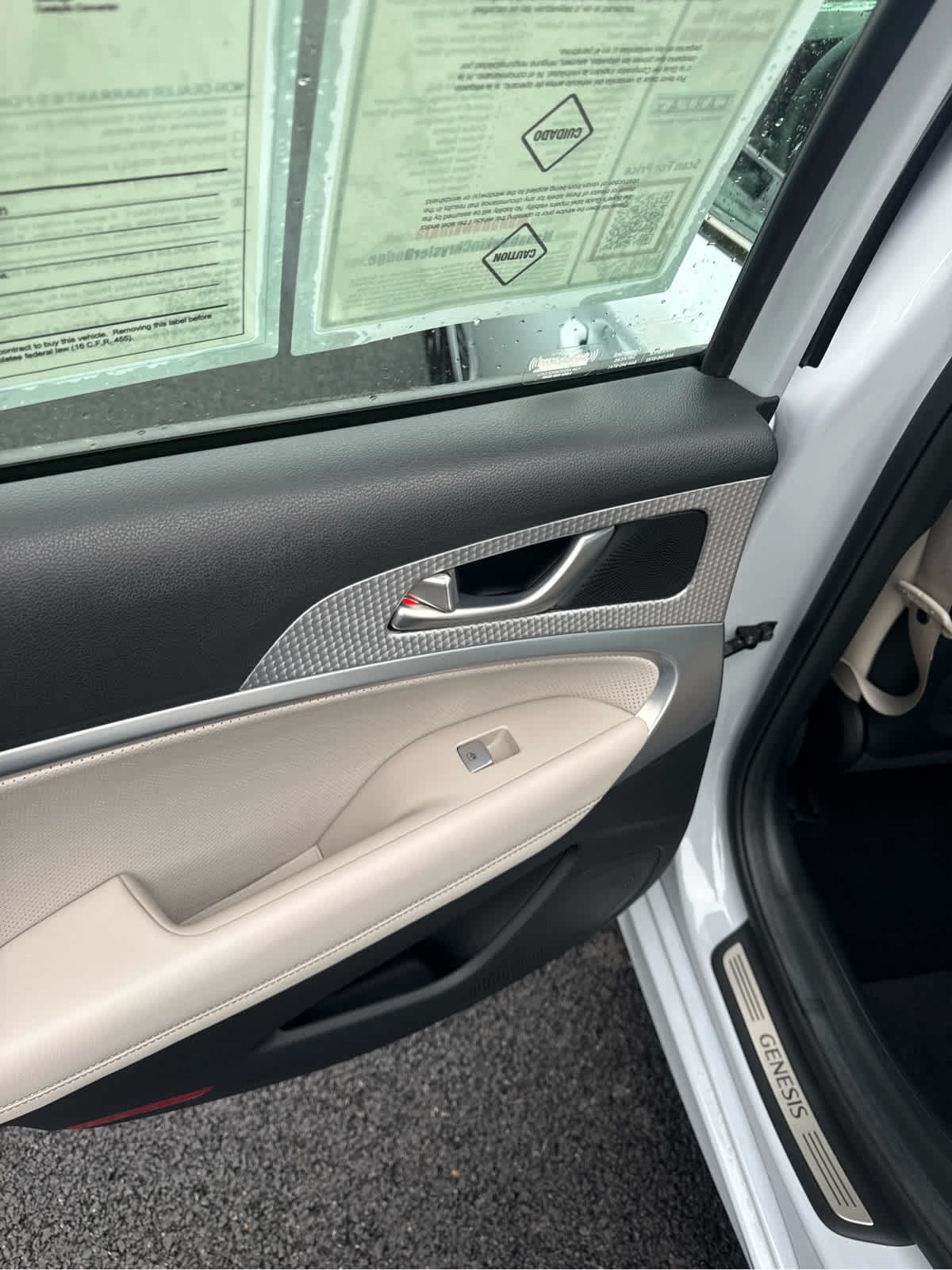 2023 Genesis G70 2.0T