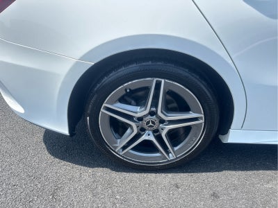 2020 Mercedes-Benz A 220 A 220