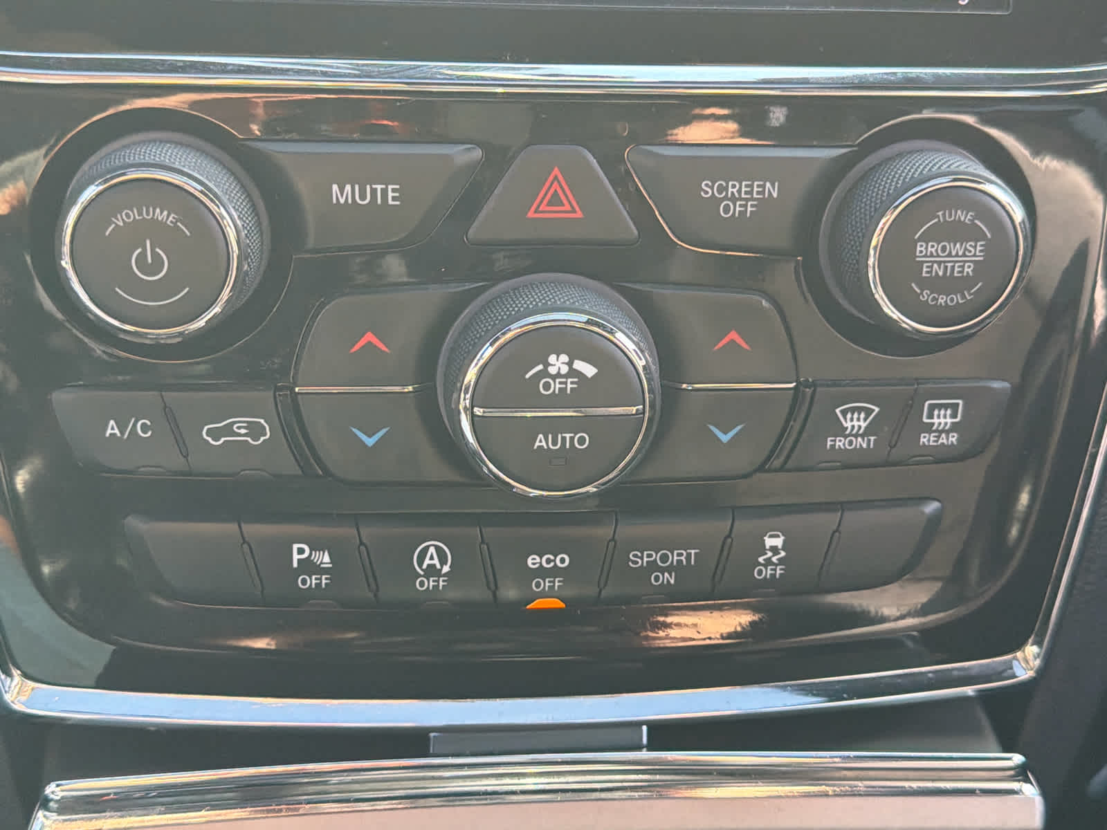 2021 Jeep Grand Cherokee Laredo X 4x2