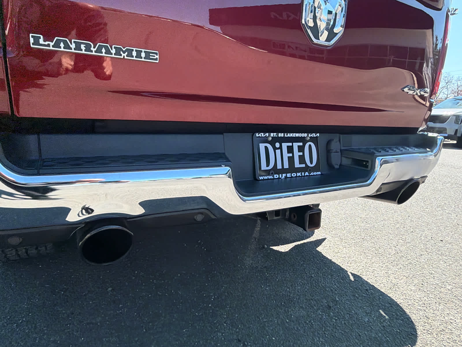 2019 RAM 1500 Laramie Crew Cab 4x4 5'7" Box