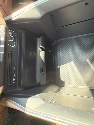 2019 RAM 1500 Laramie Crew Cab 4x4 5'7" Box