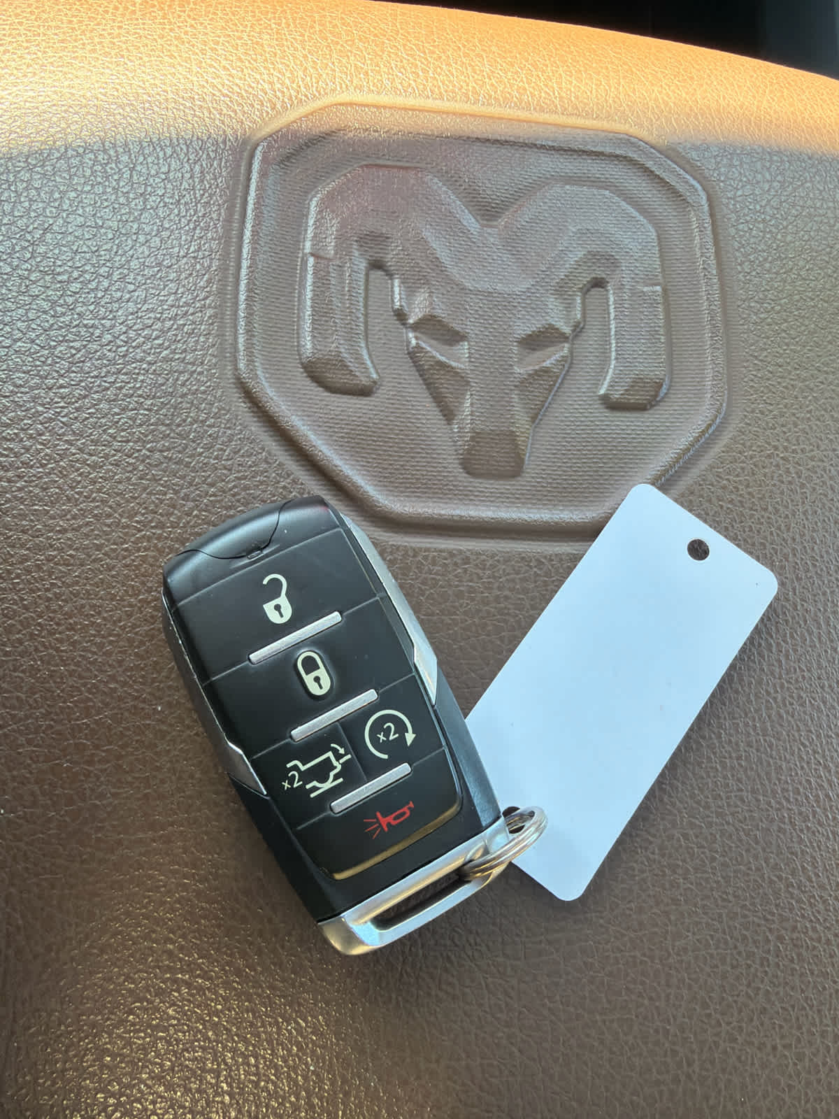 2019 RAM 1500 Laramie Crew Cab 4x4 5'7" Box