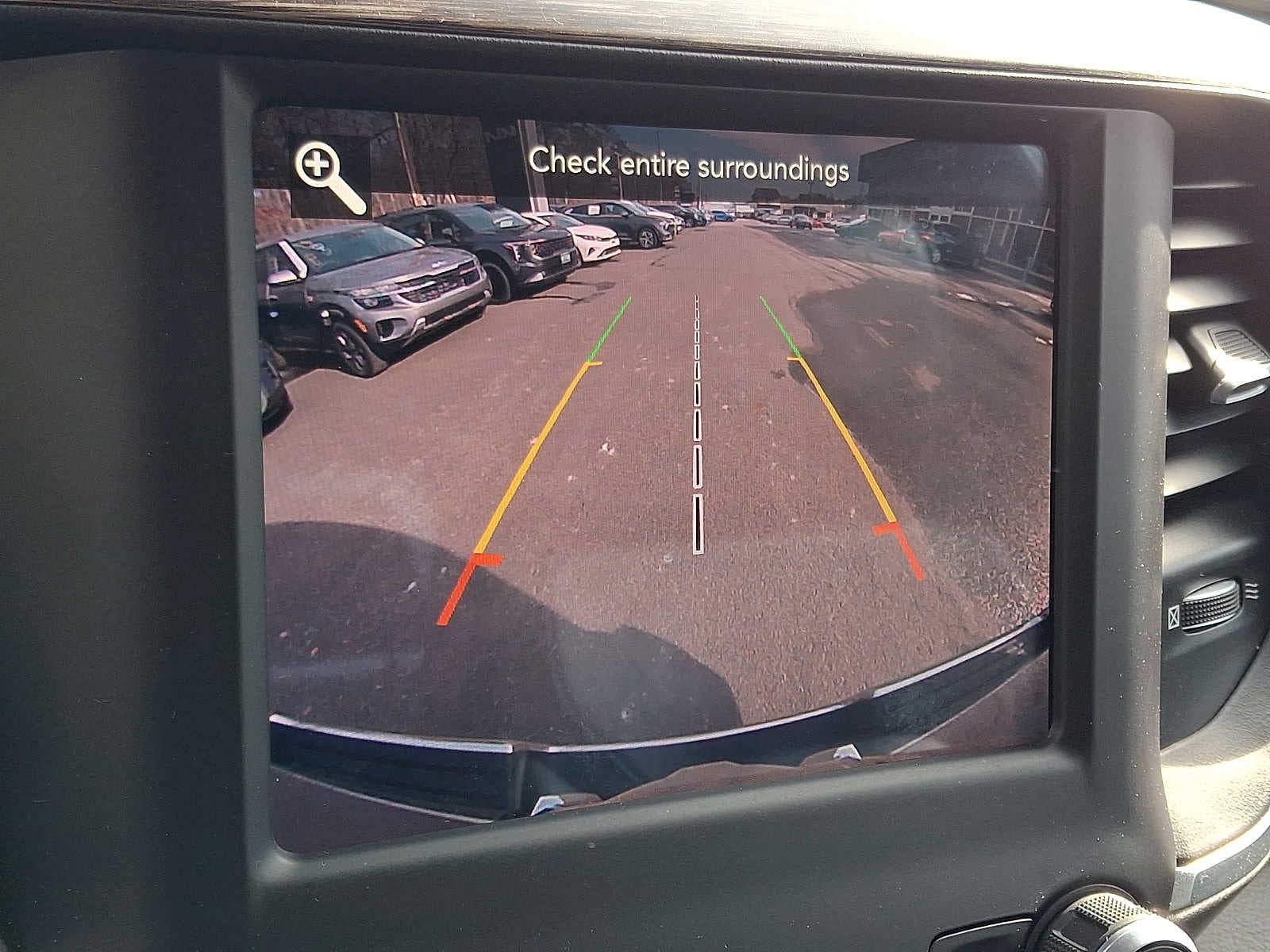 2019 RAM 1500 Laramie Crew Cab 4x4 5'7" Box