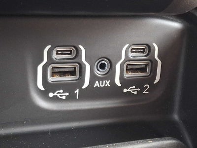 2019 RAM 1500 Laramie Crew Cab 4x4 5'7" Box