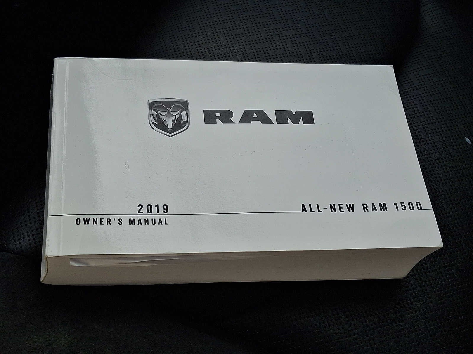 2019 RAM 1500 Laramie Crew Cab 4x4 5'7" Box