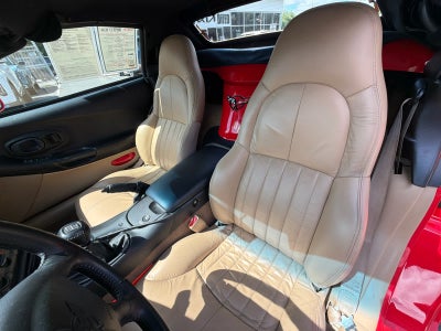 2000 Chevrolet Corvette Base