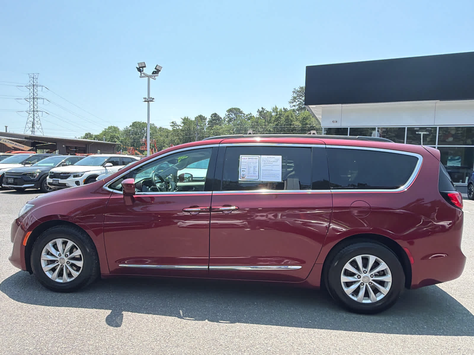 2017 Chrysler Pacifica Touring-L