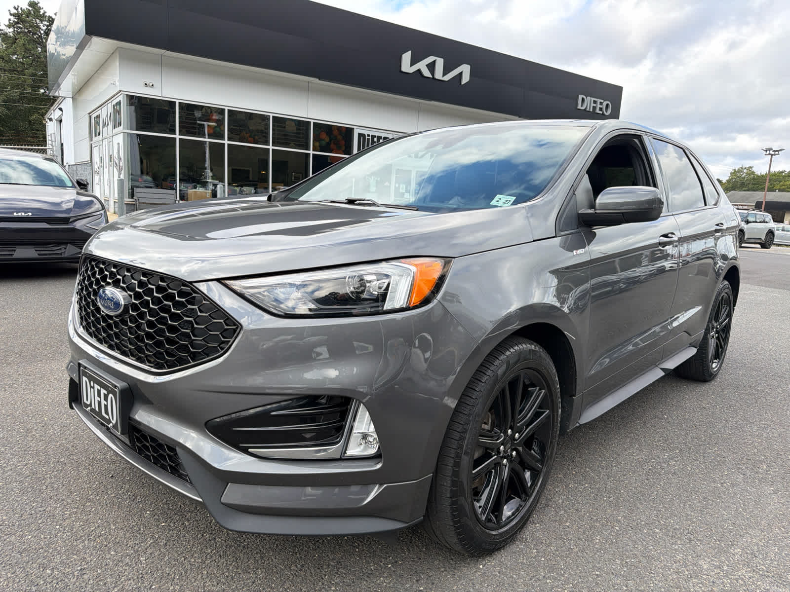 2022 Ford Edge ST-Line