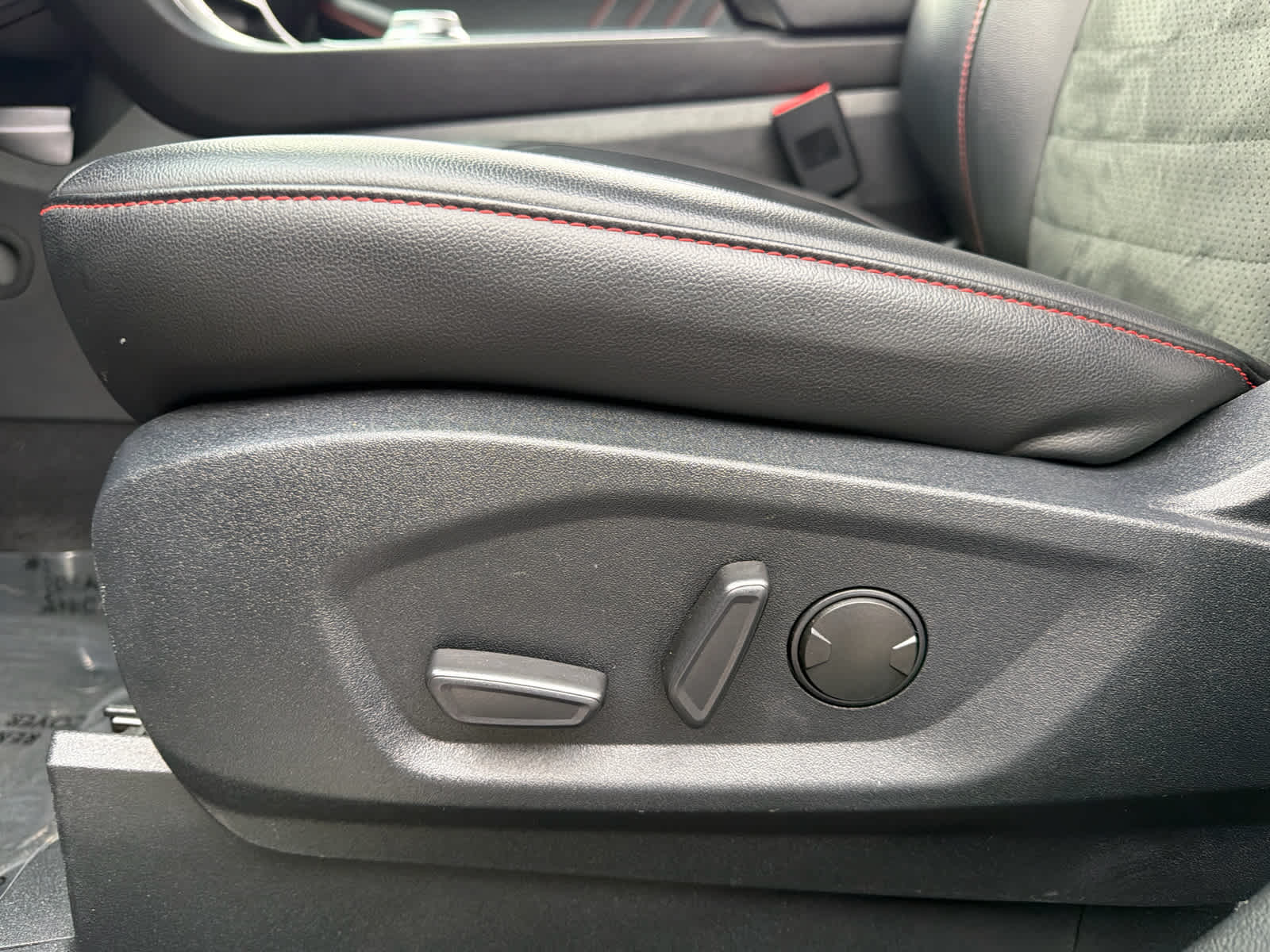 2022 Ford Edge ST-Line