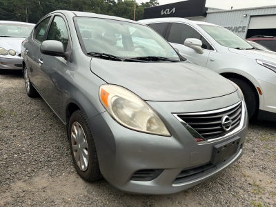 2012 Nissan Versa 1.6 SV