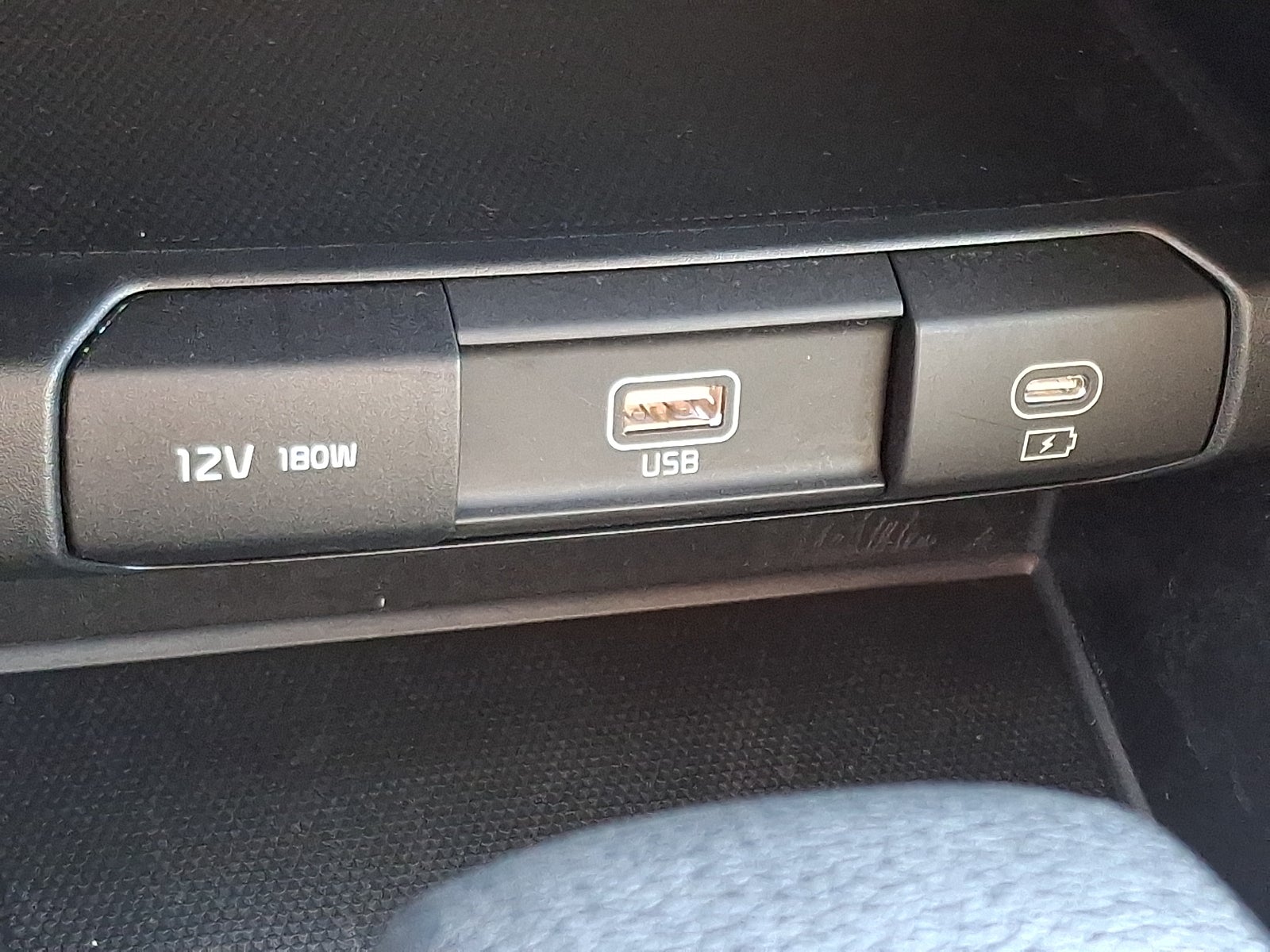 2024 Kia Telluride LX