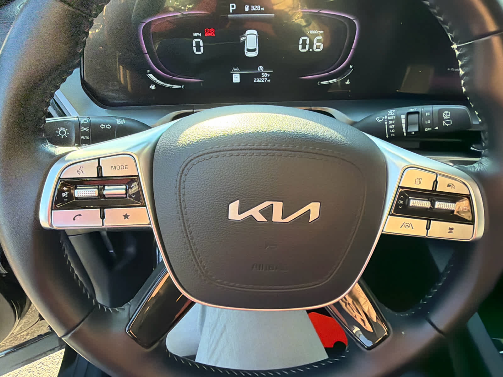 2023 Kia Telluride LX