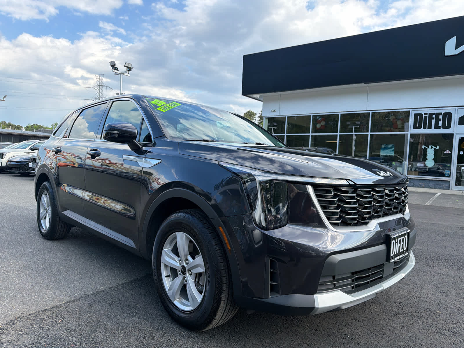 2025 Kia Sorento LX
