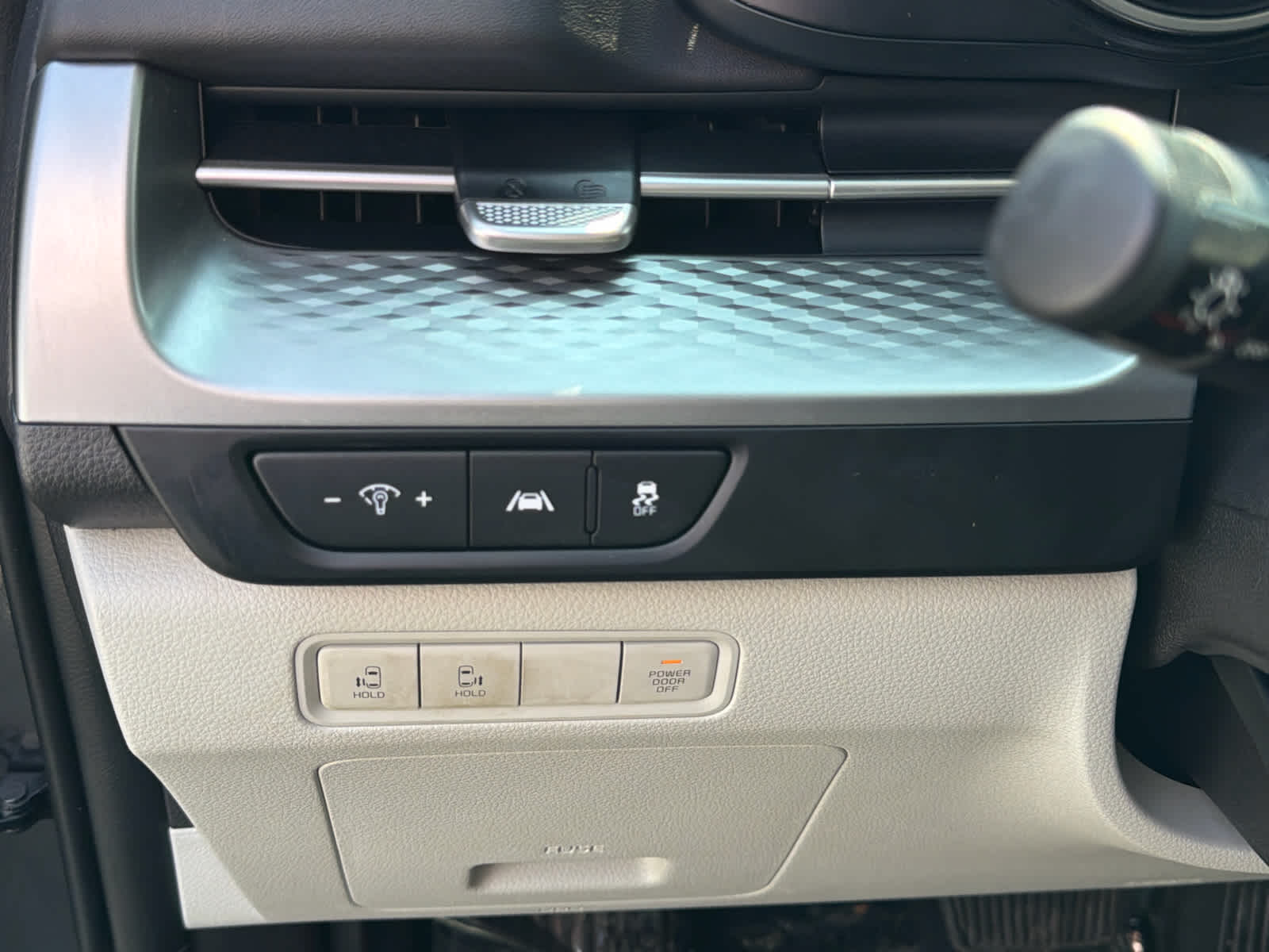 2024 Kia Carnival MPV LX