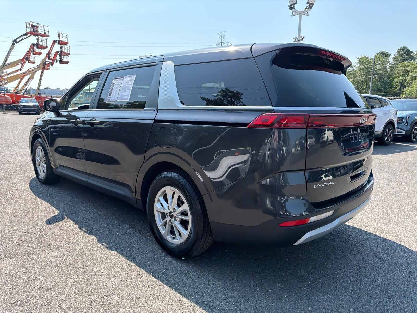 2024 Kia Carnival MPV LX