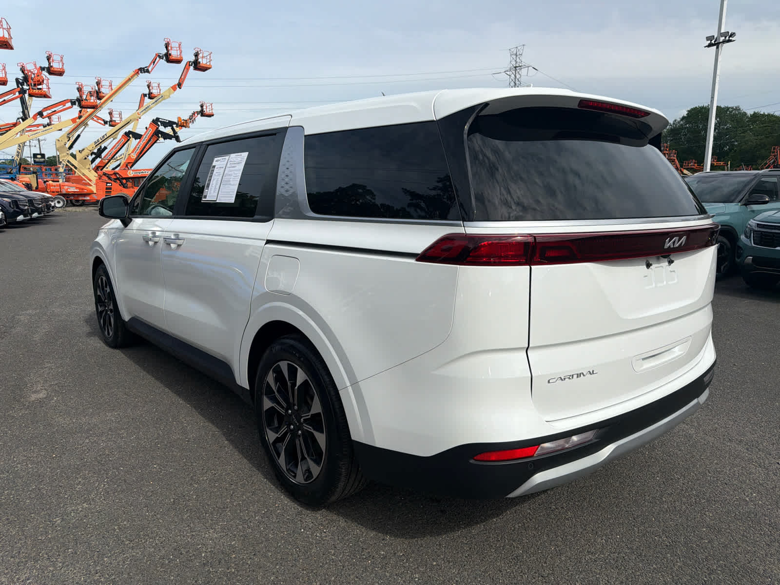 2023 Kia Carnival MPV EX