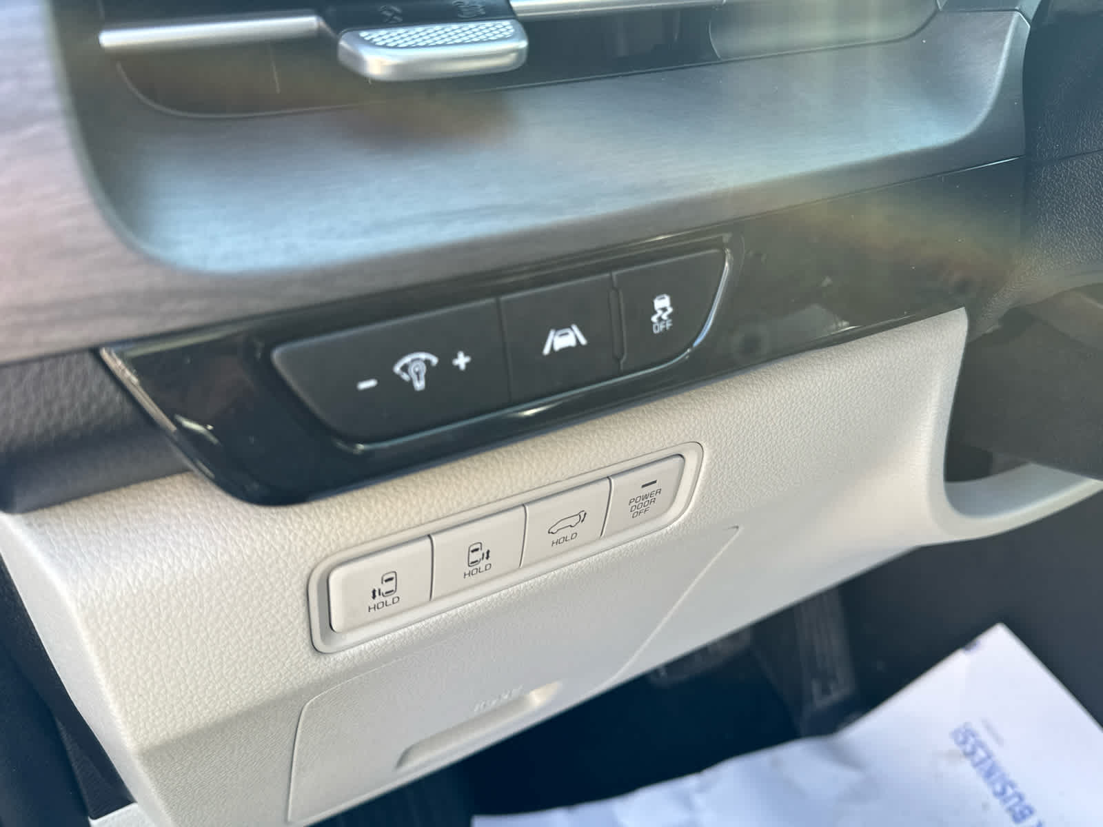 2024 Kia Carnival MPV SX